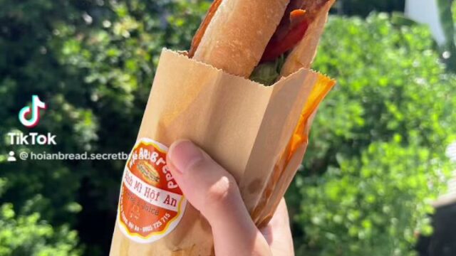 Bánh Mì Cô Ba