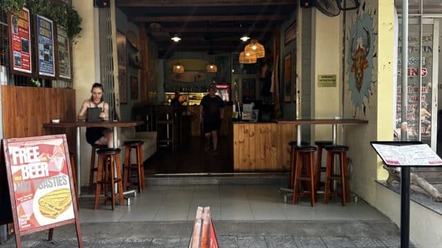 Board Riders Bar, Surf & Travel