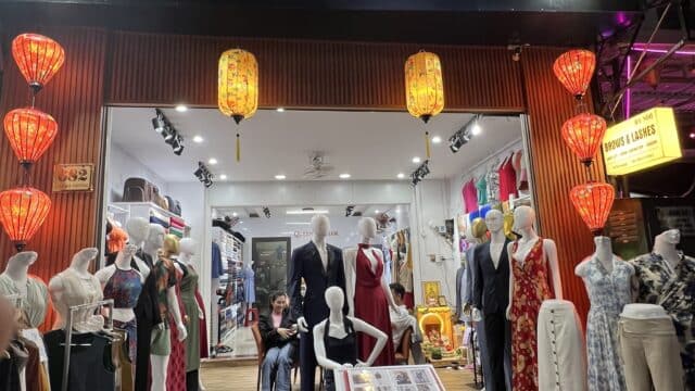Queen's Tailor