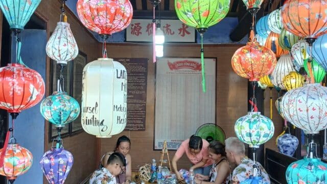 Lantern Thuy Tam