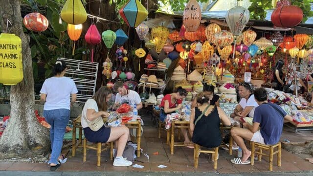 Lantern Making Class Hưng An Workshop