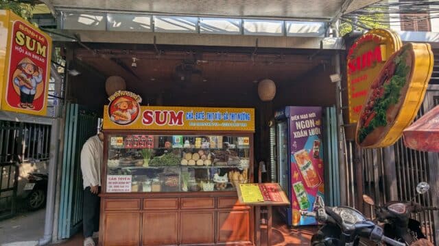 Bánh Mì Sum