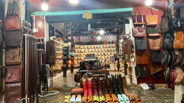 Dong Chau leather shop