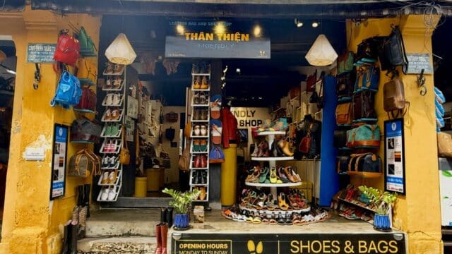 Friendly shoe shop