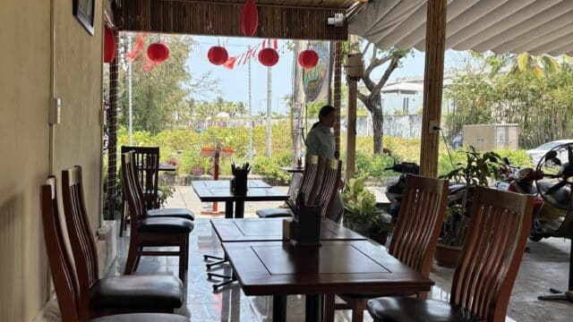 Restaurant and Coffee