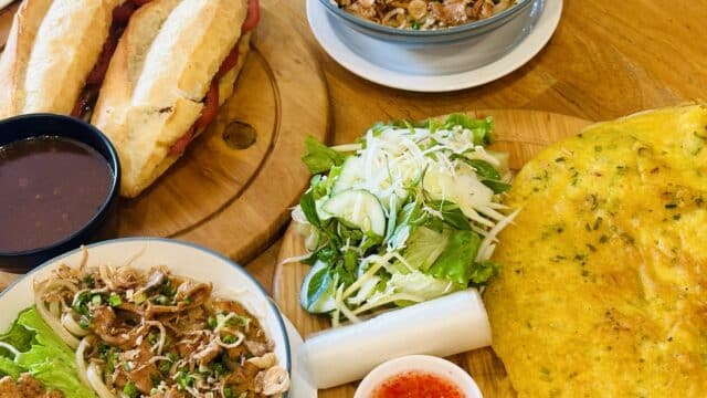 Tuan Restaurant & Cafe