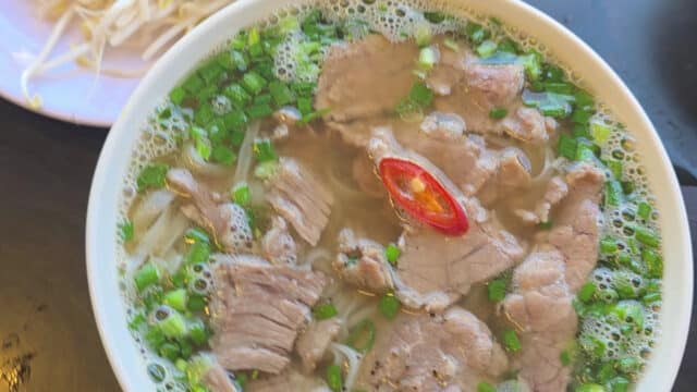 Pho Xua