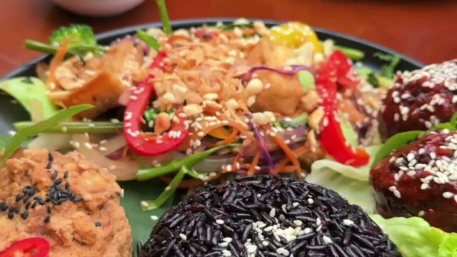 Peanuts - Vegan Vietnamese Food