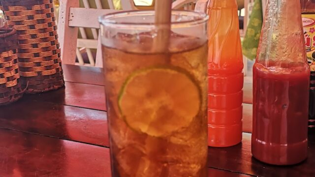 Beach Waves restaurant & bar