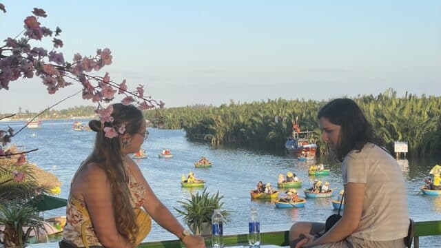 Hai Lan Rừng Dừa - Restaurant & Coconut BasketBoat Tour