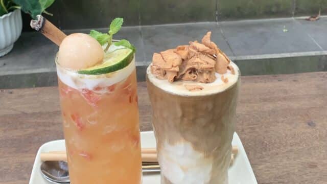 Tiệm cà phơ Nàng Ther