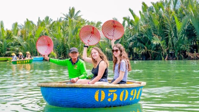 Hoi an eco tour and Papa's cooking class