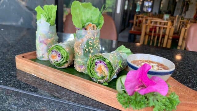 Rau Ơi Eatery