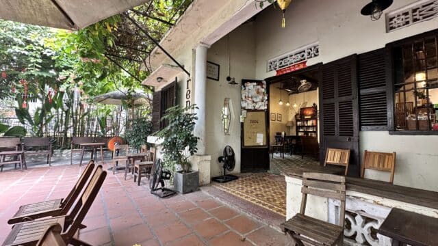 Ren Rứa Cafe