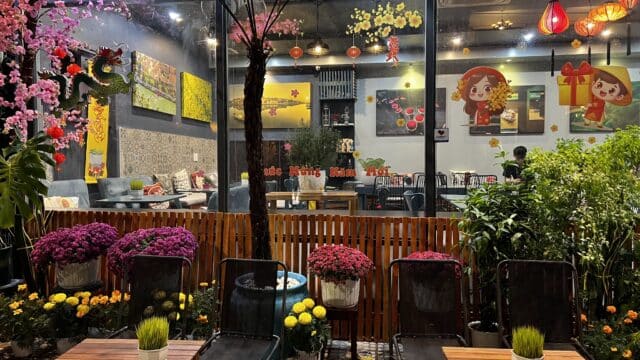 RAW Coffee & FooD