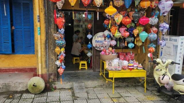 Lantern Thu Phượng