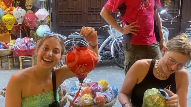 Lantern Making Class (Phuong Chau)