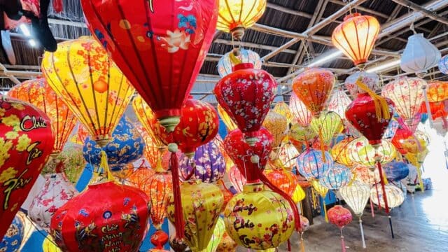 Ha Linh Lantern Manufacturing Unit