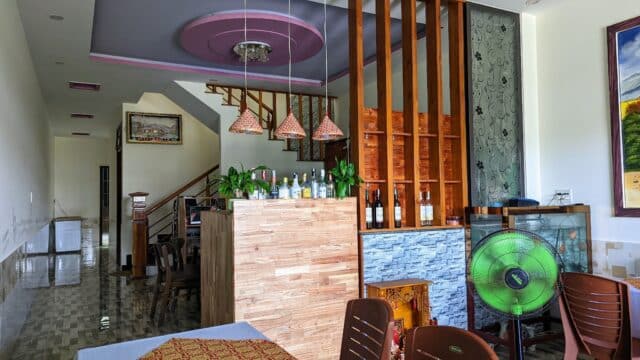 Lucky Beach Restaurant