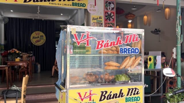Vĩ Bread