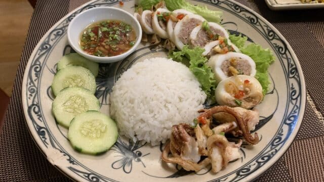 Nhà Hàng QQ