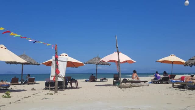 Bien Cua Dai Restaurant & Sunbeds