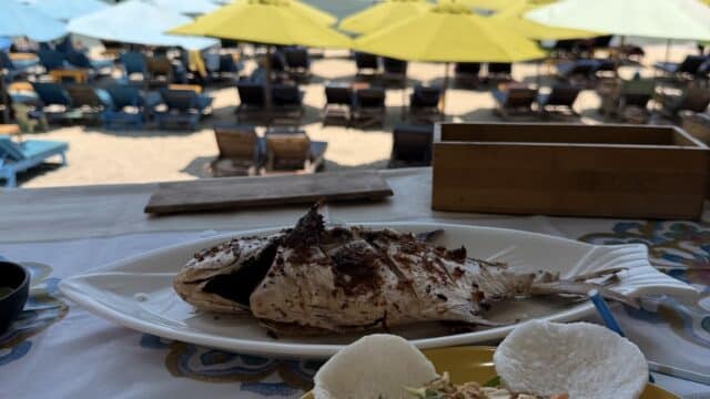 Wind & Moon Restaurant & Bar/ Nhà hàng Gió Trăng
