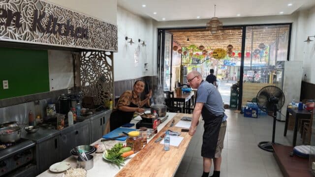 Lantern Restaurant & Cooking Class