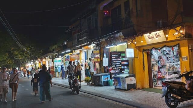 Linh Chi Cloth Shop