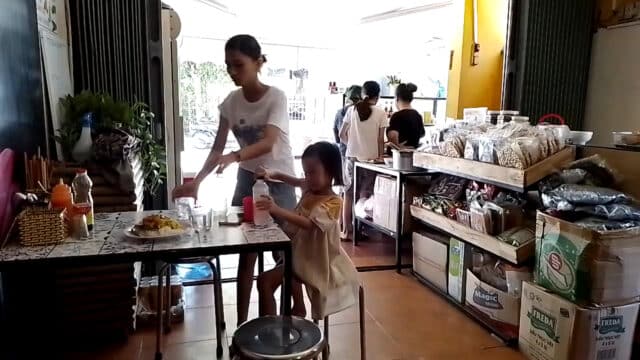 Quán chay Diệu Hoa