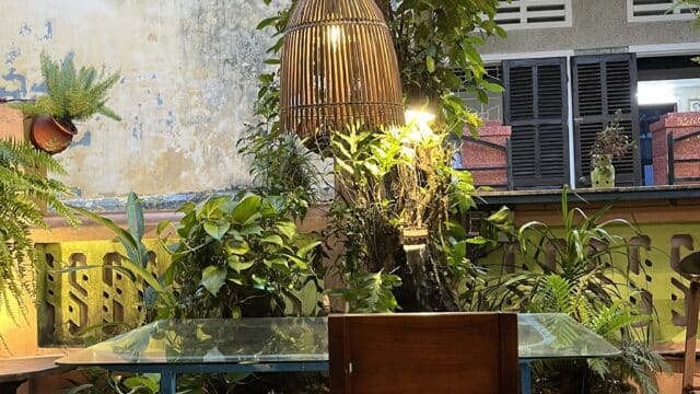 Nom Cafe and Bistro