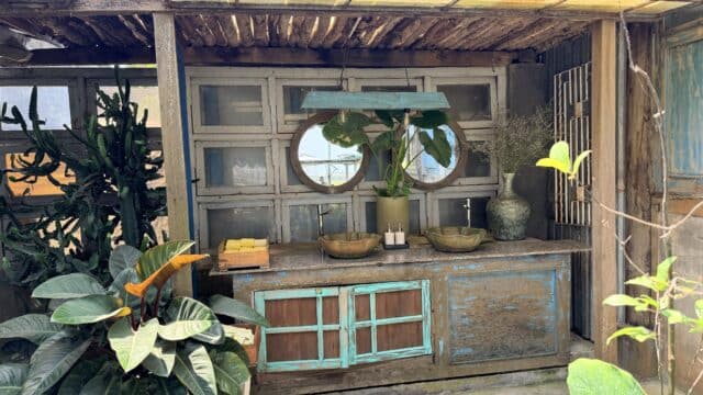 Roving Chill house