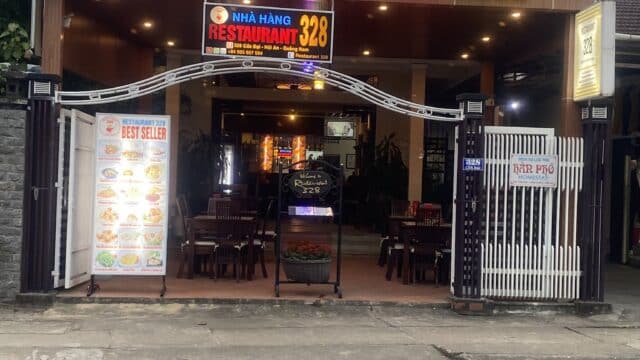Restaurant 328