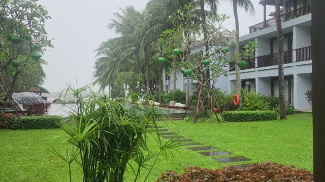 Vinh Hung Riverside Resort & Spa