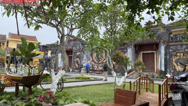 Ba Mu Temple Gate