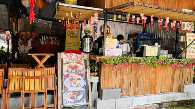 Cây Bàng Coffee 18 cửa đại
