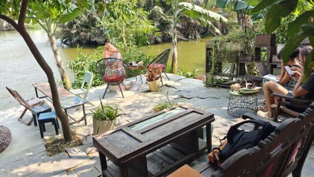 Hidden River Cafe