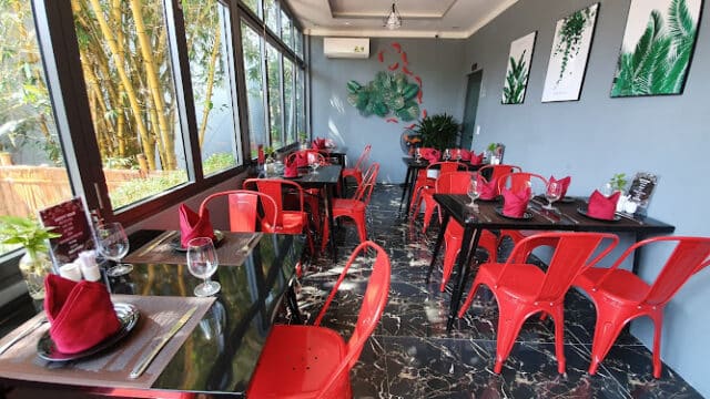 Red Circle Restaurant