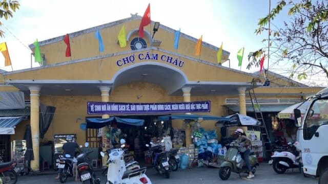 Ba Le Market