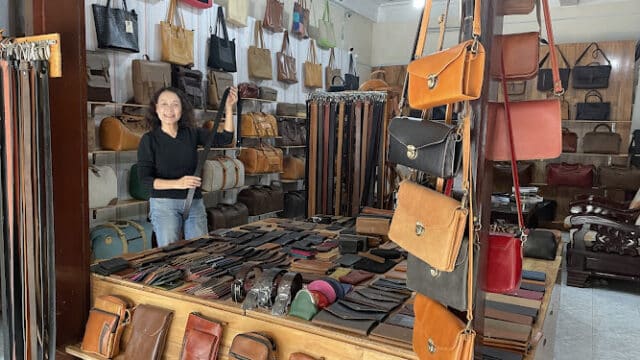 Quầy Lưu Niệm Lê Phan