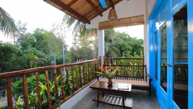 Life Beach Villa