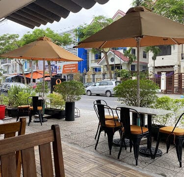 9 Grains Bakery and Cafe