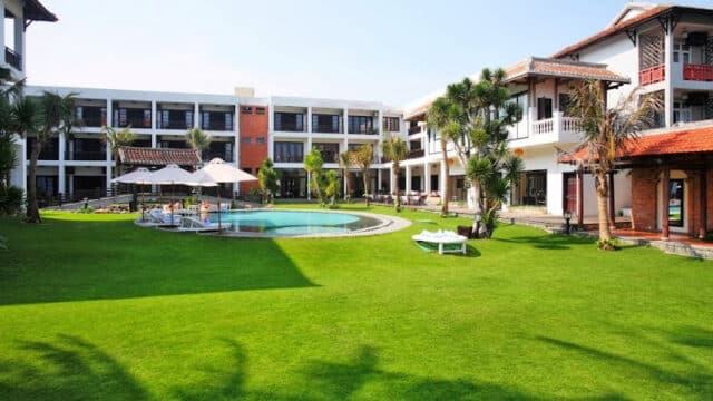 River Beach Resort & Residences
