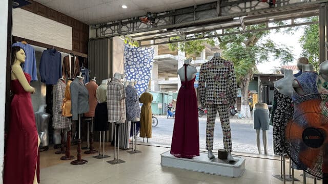 Tan Tan Tailor