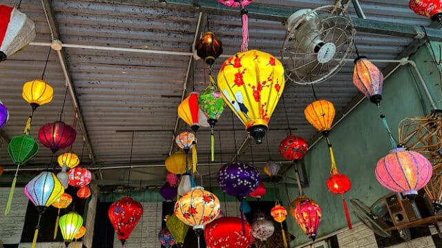 The Lantern Lady