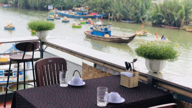 Hai Lan Rừng Dừa - Restaurant & Coconut BasketBoat Tour