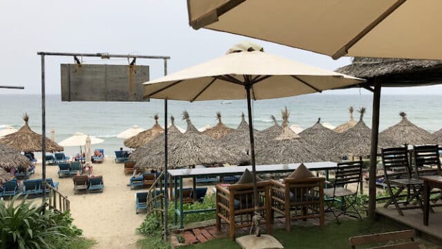 Dolphin Kitchen & Bar