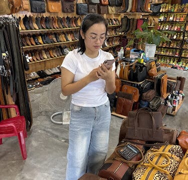 Thiẹn Hoá Leather Shop - Hand Made in Hoi An