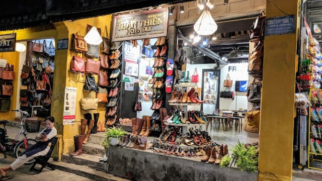 Friendly shoe shop