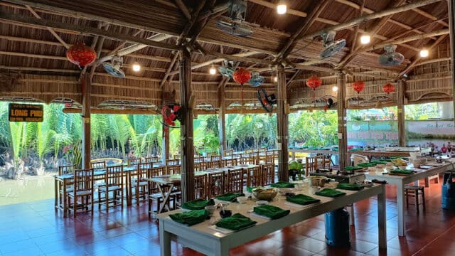 Long Phu Eco Tour and Restaurant